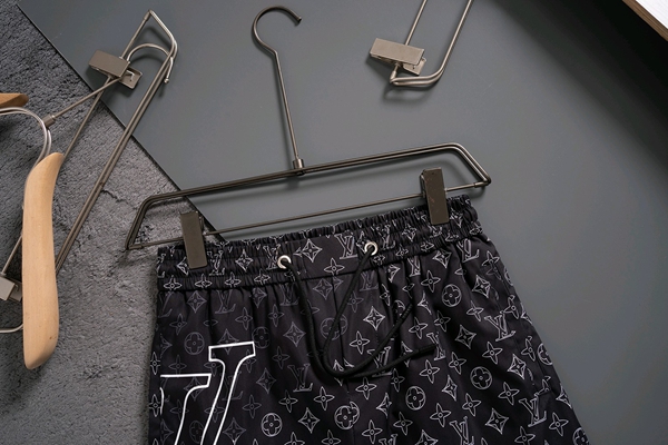 ブランドハーフパンツ側面デザイン